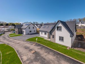 Photo 1- click for photo gallery